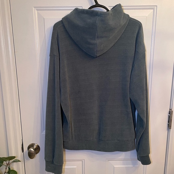 Negative Space Unisex Long Sleeve Ribbed Pull-Over Hoodie, Size Medium Green - Picture 3 of 7